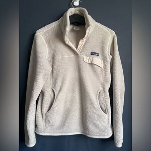 The Patagonia Women's Re-Tool Snap-T Pullover in Cream, size M